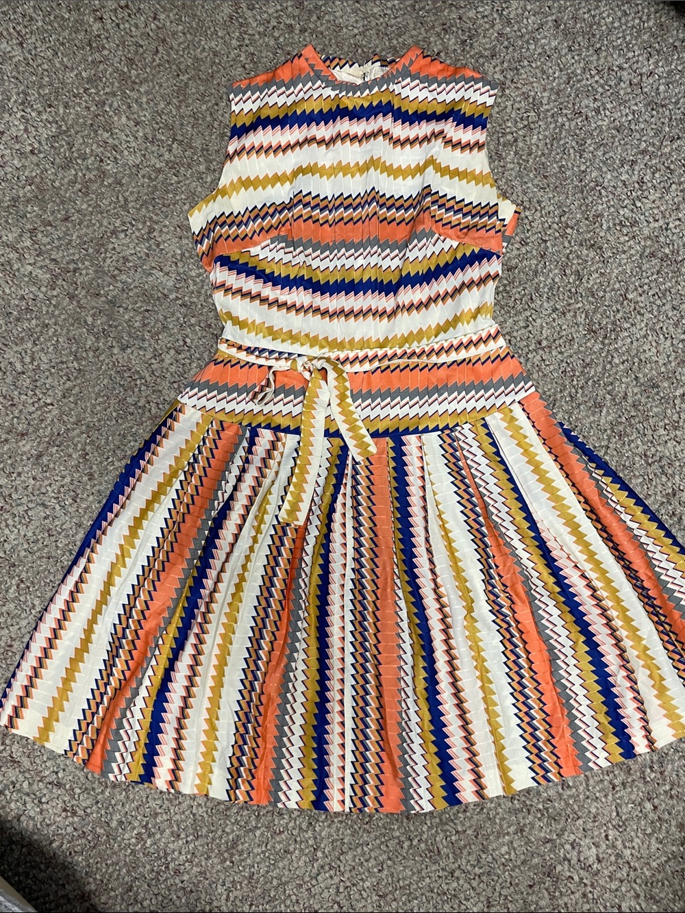 Vintage 60s Sleeveless Chevron Stripe a line Dress in Orange, Yellow & Blue